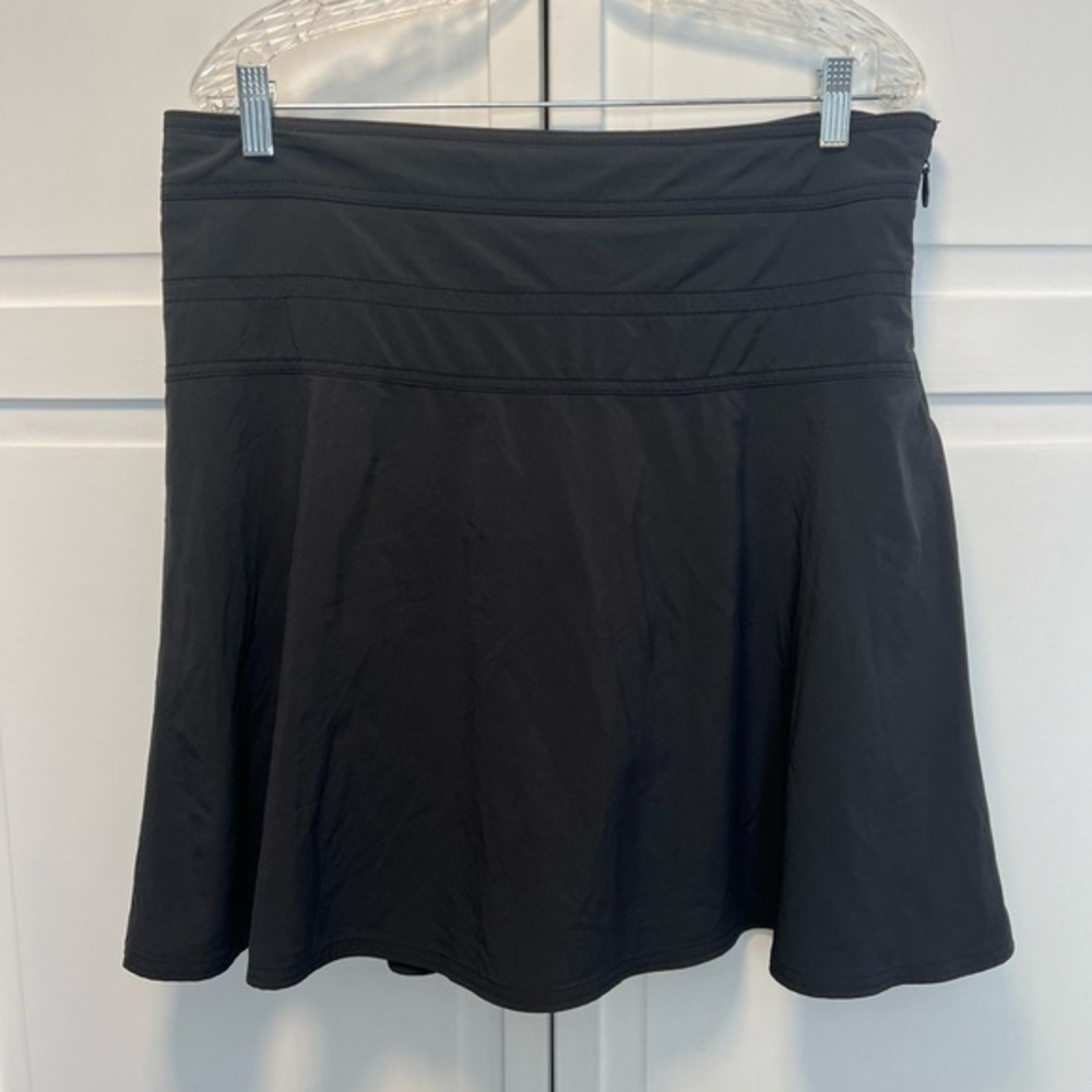 Athleta Wherever Skort Size Women’s 14 Color Black